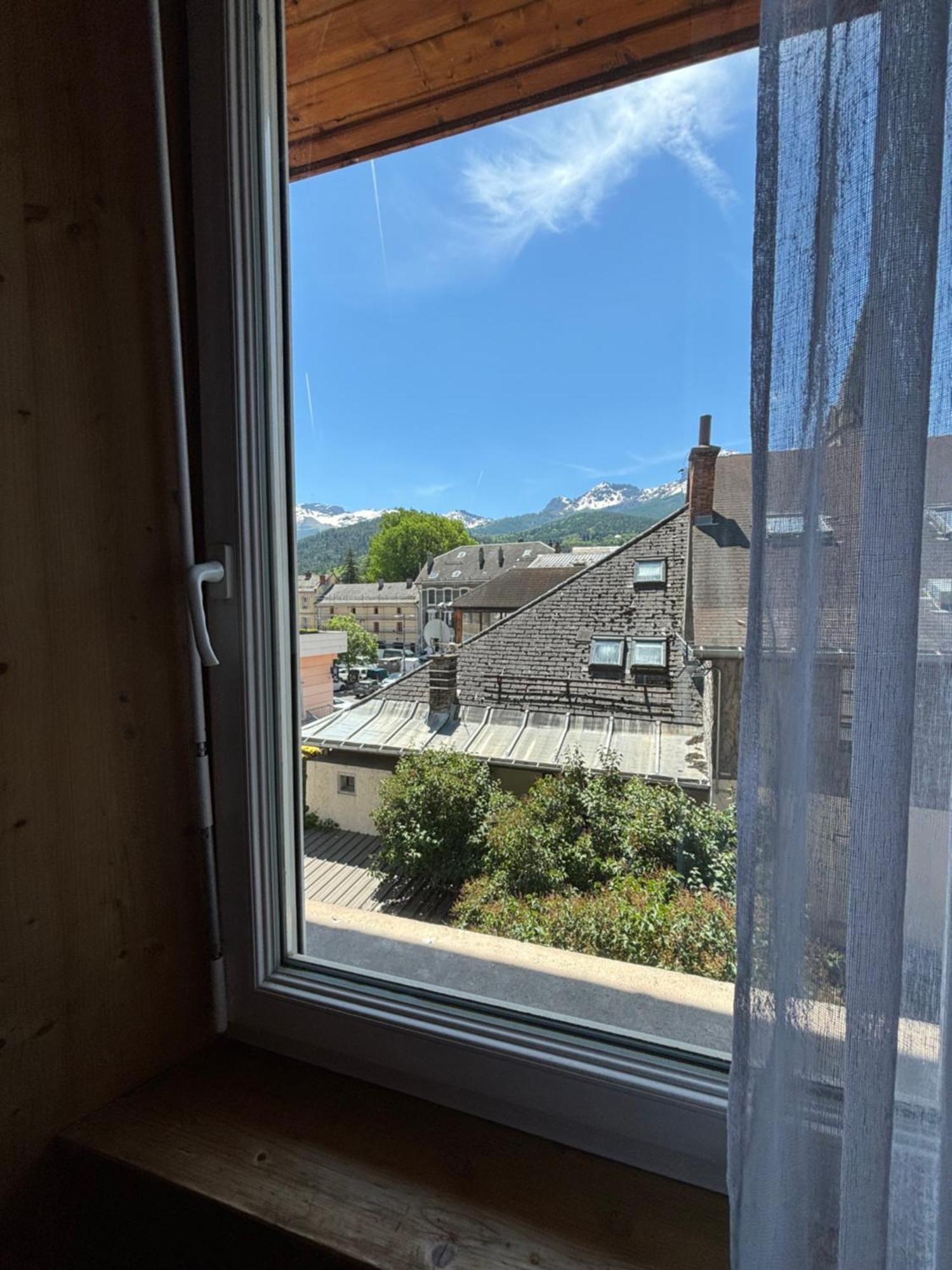 Albergue Chez Lizon Barcelonnette Exterior foto