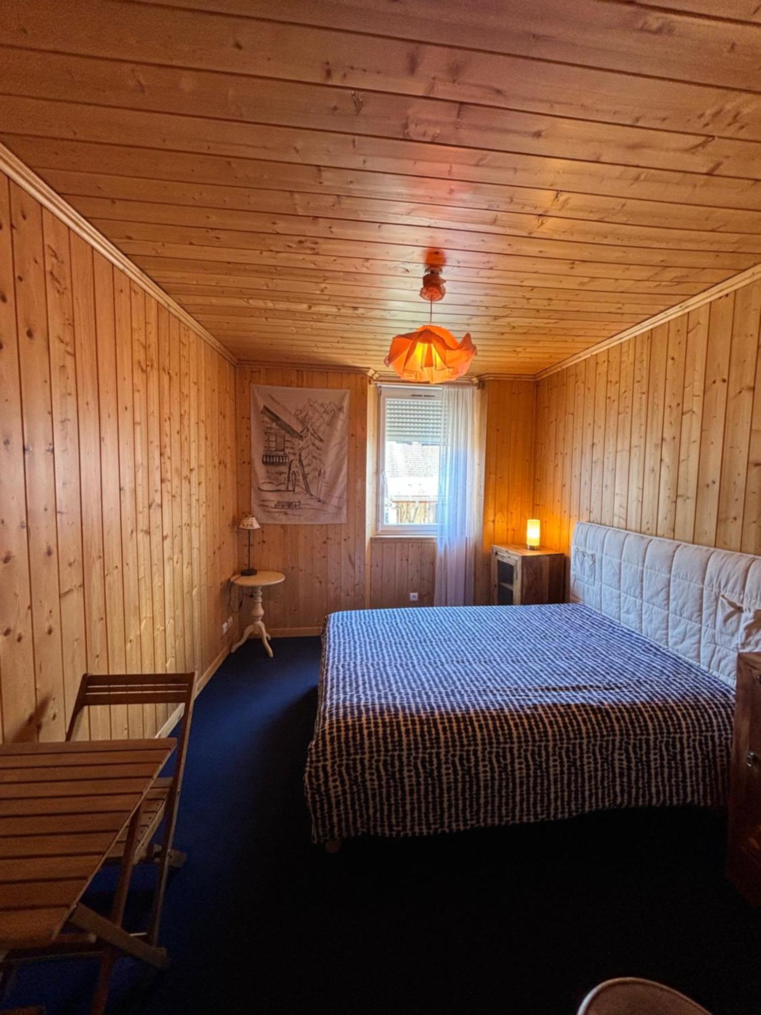 Albergue Chez Lizon Barcelonnette Exterior foto